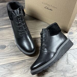 NIB Collection By Clarks Leighly Lace-Up Black Leather Boots Faux Fur Size 7.5M